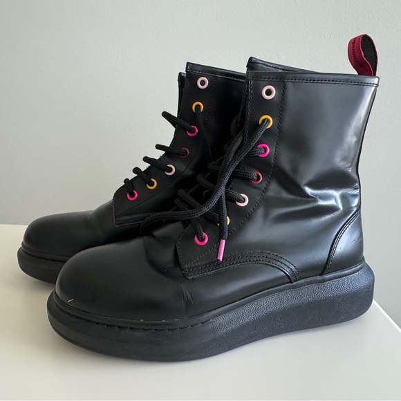 Alexander MaQueen black boots - Picture 3 of 6